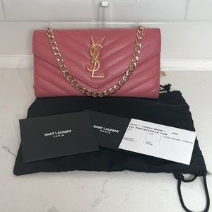 💯Authentic Yves Saint Laurent Cassandra V stitch WOC